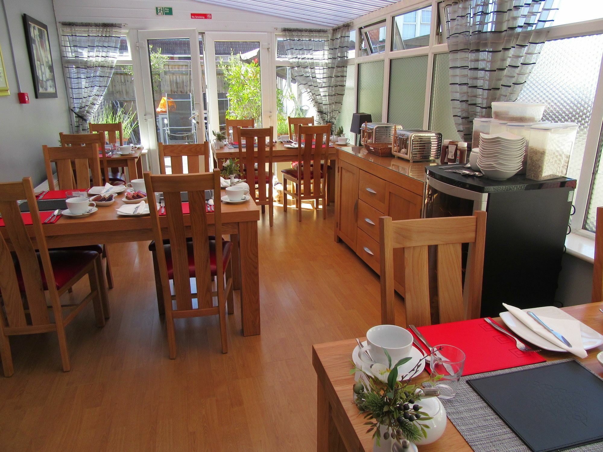 The Langtons Hotel Истборн Екстериор снимка